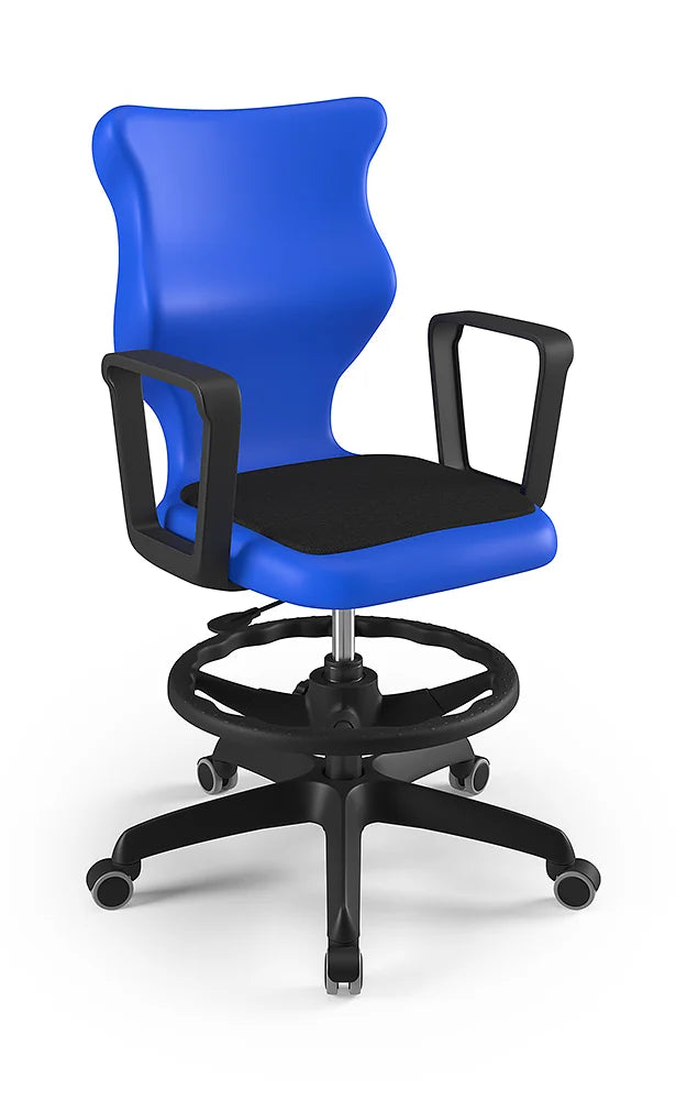Krzesło szkolne Twist Soft z podłokietnikami i podnóżkiem, rozmiar 6 (wzrost 159–188 cm) – Czarny / Niebieski